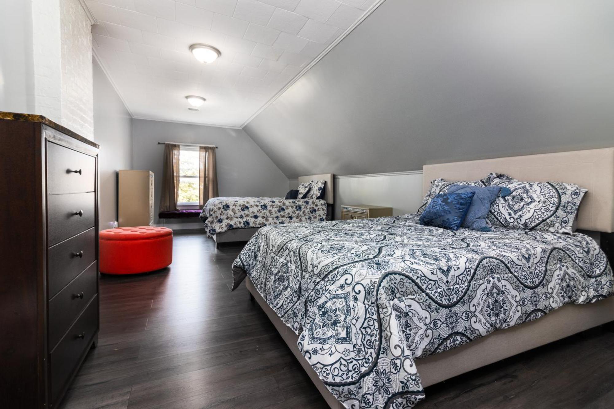 Sprawling 8Br Home Ideal For Large Groups In Niagara Falls Ny Zewnętrze zdjęcie